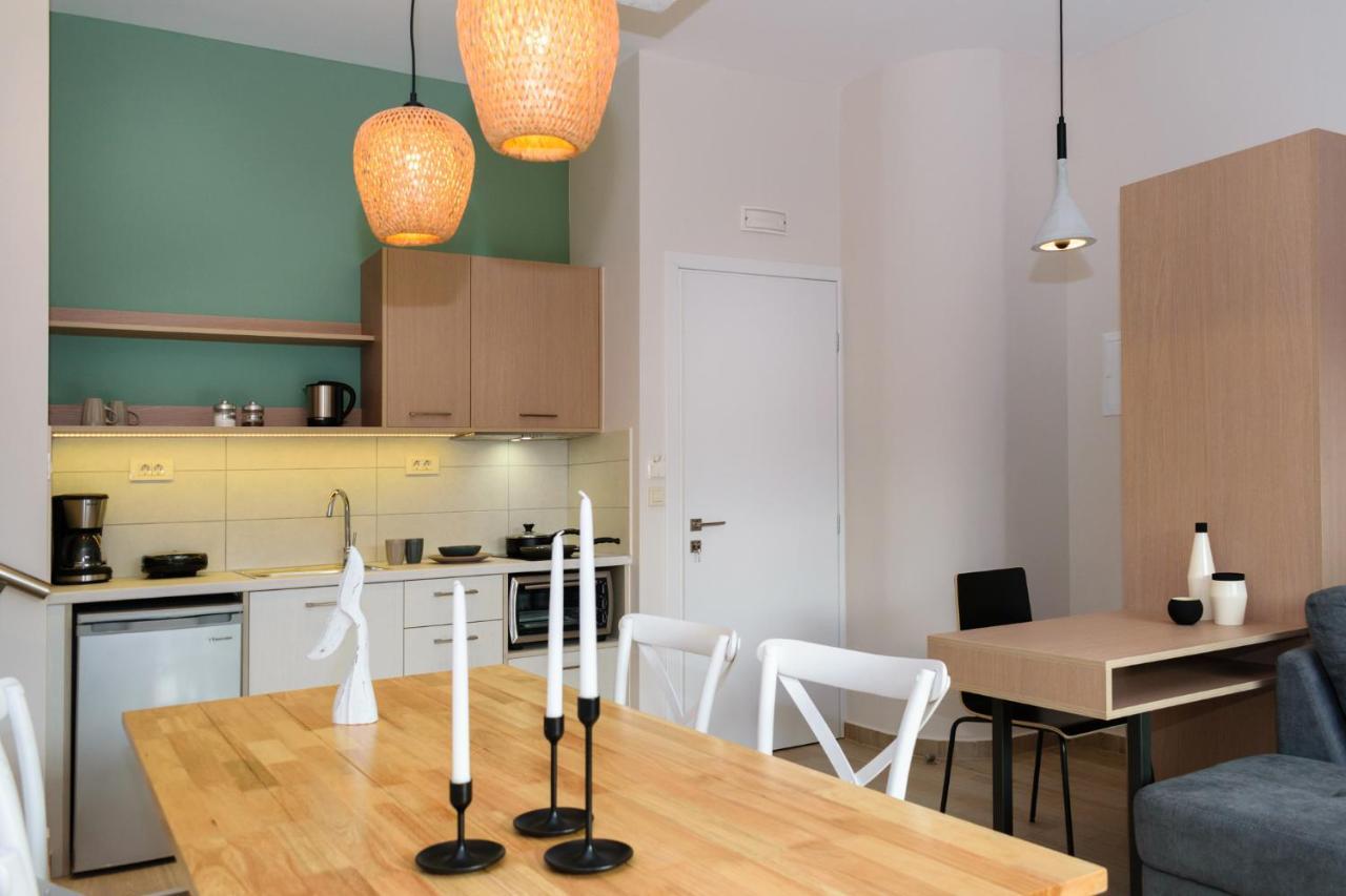 Iliana Apartament *