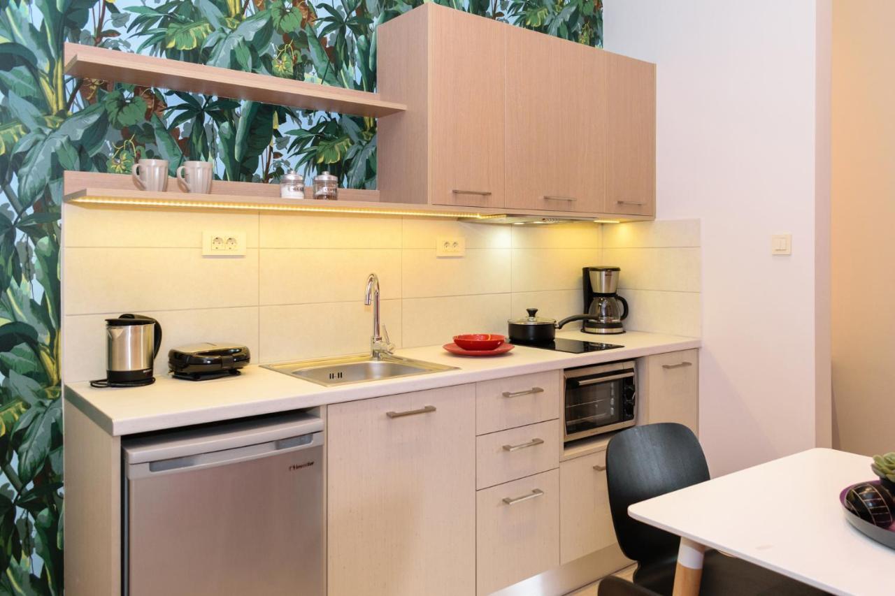 Iliana Apartament *